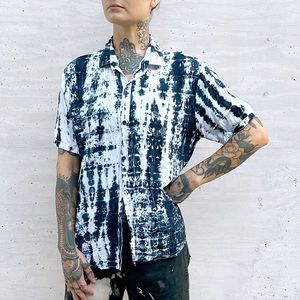 MOONROCKS/Preowned Unisex Shirt Tie Dye Blue White Button Down Short Sleeve S